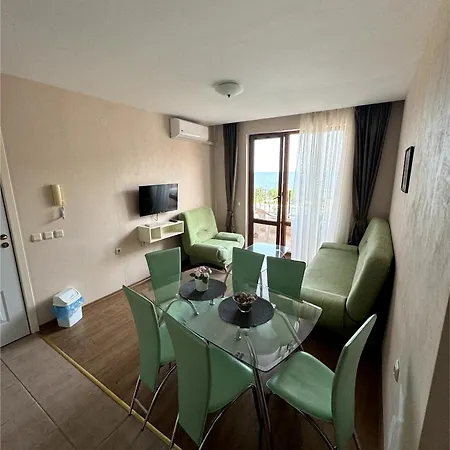 Апартаменты Sea View Prestige *